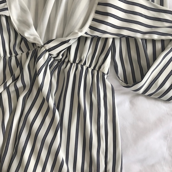 Stripped Romper with front tie - Picture 3 of 7